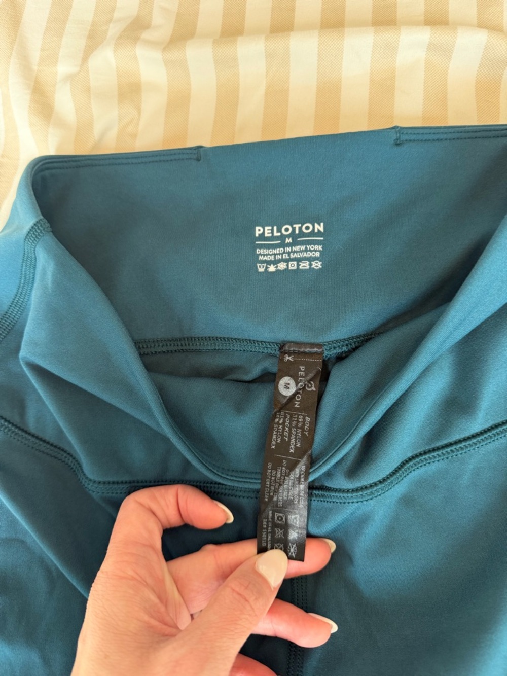 Peloton Women’s Teal High-Waist Active Leggings - Picture 3 of 3